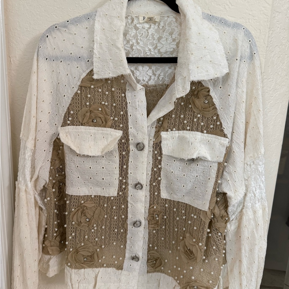 POL Floral Lace Button-Up Jacket - White and Tan
